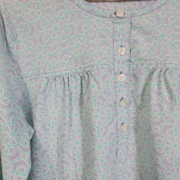 Vineyard Vines Half Button Up Patterned Shirt Top - Picture 4 of 6